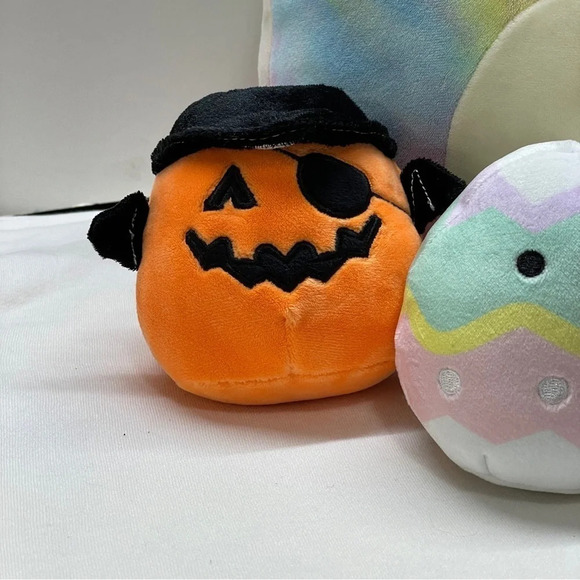 Bundle of squishmellows x3 - Picture 10 of 11